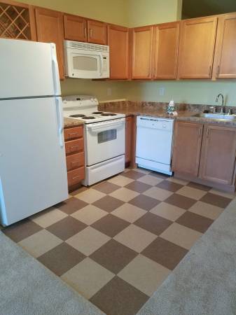 $1,099 / 615ft2 - #1005 Studio 1 month free base rent waived app & admin fee (Asheville)64029375650307122