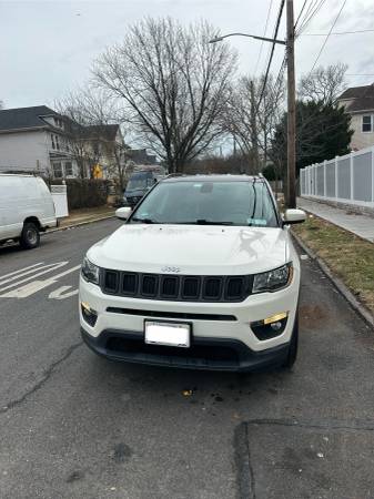 2019 Jeep Compass Limited Sport Utility LOW MILES 1