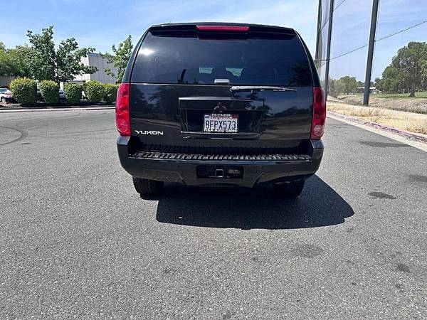 2013 GMC Yukon SLE 4x2 4dr SUV - $12495.0063613688093953123