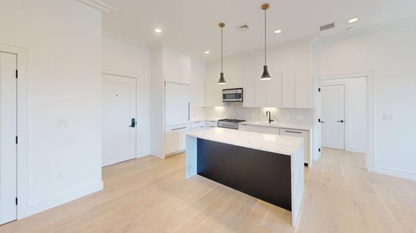 $4,895 / 2br - Brighton 2 Bed/2 Bath Apartment | Near Boston Landing (Brighton)63699469048065120