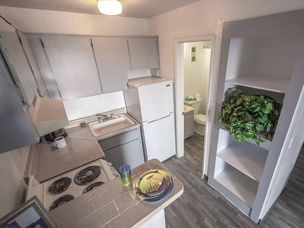 $411 Short walk to Las Vegas Strip, Studio 1/ba, Las Vegas NV (Located in the Arts District)63907026316675121