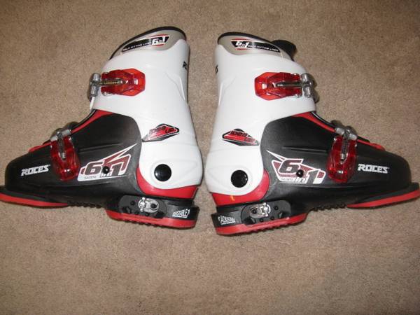 Botas de esquí para niños - Mondo 19,0 - 22,0 (ajustables en 6 tallas) - $140 (North Bend, WA)63471419817857120