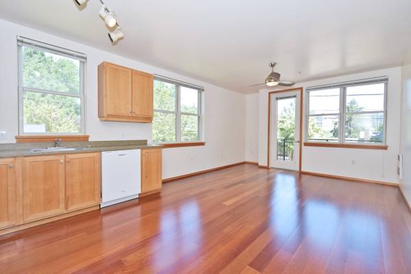 $2,049 / 2hab - 910ft2 - ¡2 dormitorios en un barrio acogedor!63777385029121121