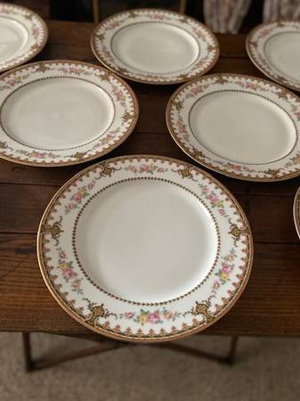 Beautiful 8 Piece Dinner Ware Plates Haviland & Co Limoges France 1