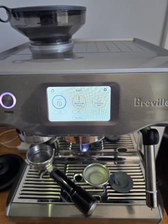Breville Oracle Touch Espresso Machine - $1,80063470449171329122