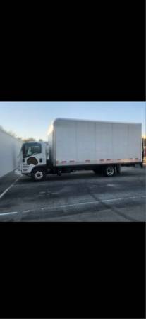 Camión diesel Isuzu 2018 - $28,000 (Cathedral City)63470593980289121