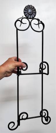 Iron Wall Hanging Rack to Hold 2 Larger Platters or Plates 1