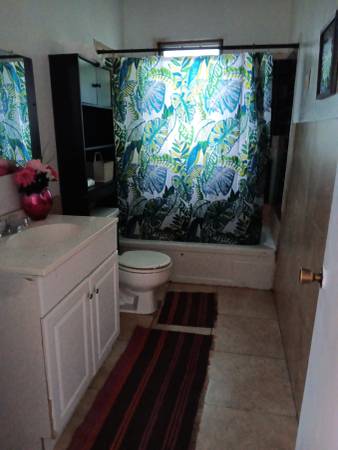 $950 / 2br - Location, location, location, house for sale (Tahlequah, Oklahoma)63981981974403121