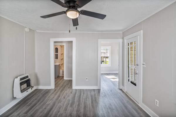 $99,900 / 4br - 588ft2 - 403 Mckenna St (Glasgow)63897515762179123