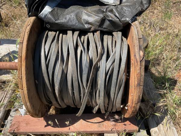 Roll 8 AWG wire 1