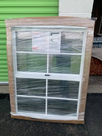3’ x 4’ Milgard Single hung window white fiberglass 1