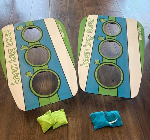 Bean bag toss game 1