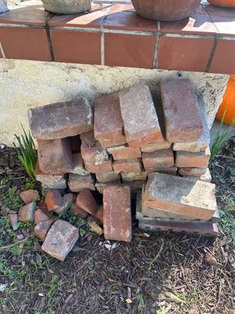 Free bricks 1