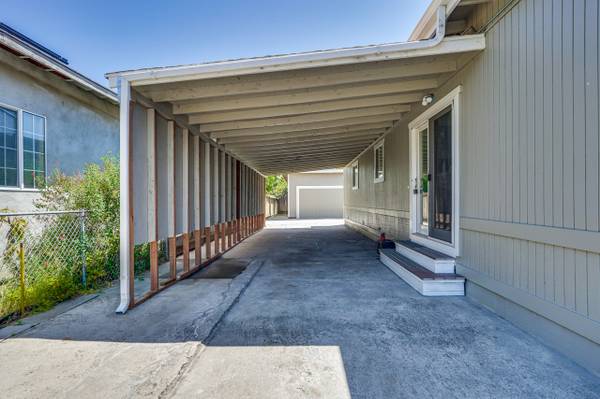 $1,550 / 175ft2 - Furnished Master bedroom with private bathroom (redwood city)63858160013825121