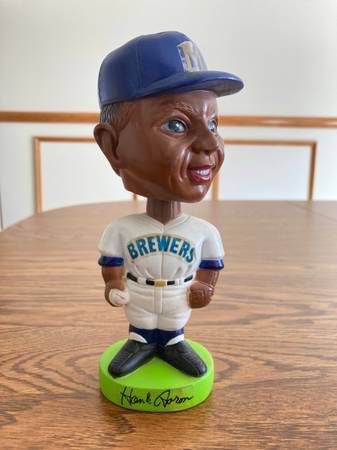 Hank Aaron Milwaukee Brewers Bobblehead holding Baseball 1