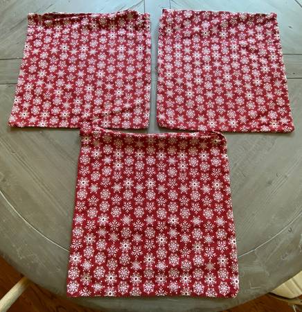 Lot of 3 holiday pillow covers red with white snowflakes 1