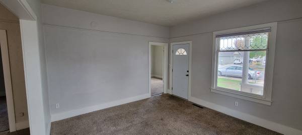 $1,595 / 3br - NEWLY REMODELED 3 BED/ 1 BATH HISTORIC HOME (1 mile from CSI)63904582592387121