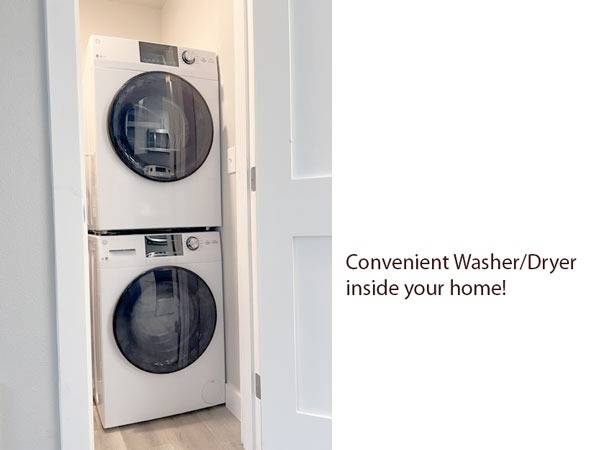 1BD 1BA apt, Courtyard & pool view **WASHER/DRYER** inside, Renovated! 1