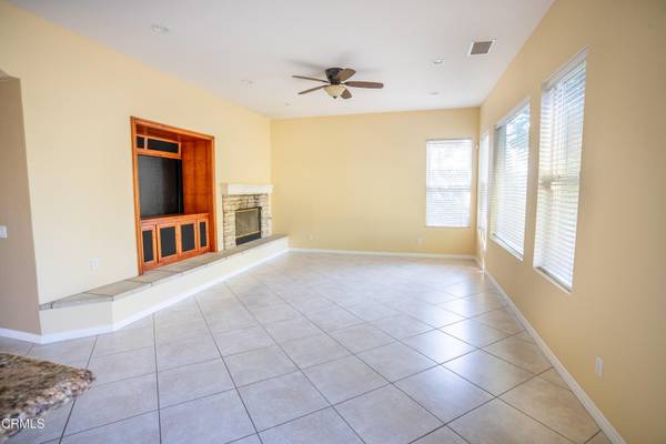 $7,000 / 5br - 3500ft2 - Gorgeous two stories House (Camarillo)63800711830147123