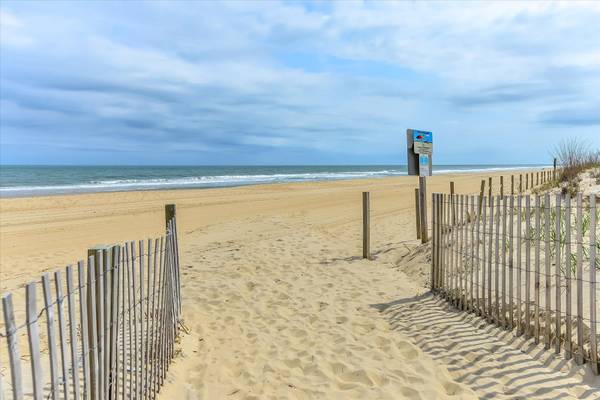 $2,200 / 2br - 2 Bedroom Winter Rental at the Tiburon! (Ocean City)63806890495875121