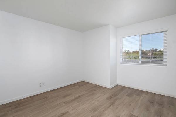 $2,695 / 2br - 882ft2 - What a great place to live! 2 bd, 2 ba, 882 sq ft. Come home today! (San Diego)64037220102786122