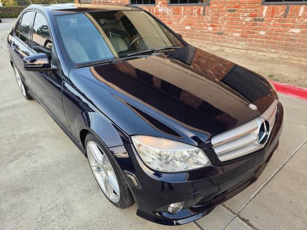 2010 Mercedes Benz C300 * CLEAN TITLE * LOW MILES * SMOG DONE 1