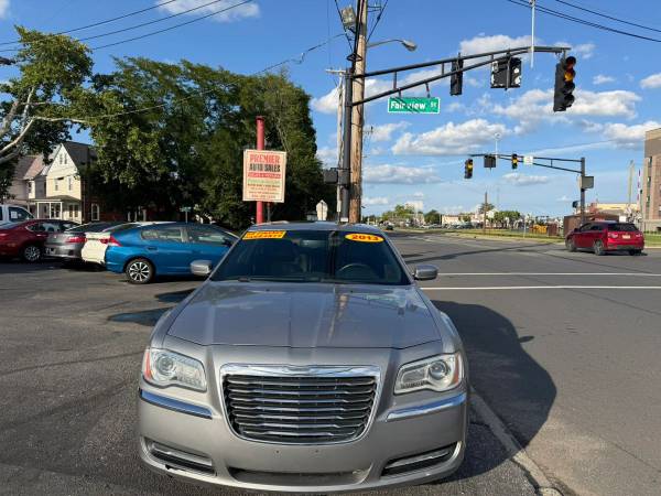 2013 Chrysler 300 - Financing Available! 1