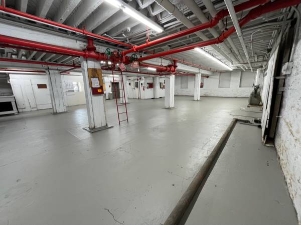 $6,000 / 3000ft2 - Storage warehouse spaces (Bronx)63689844046723121