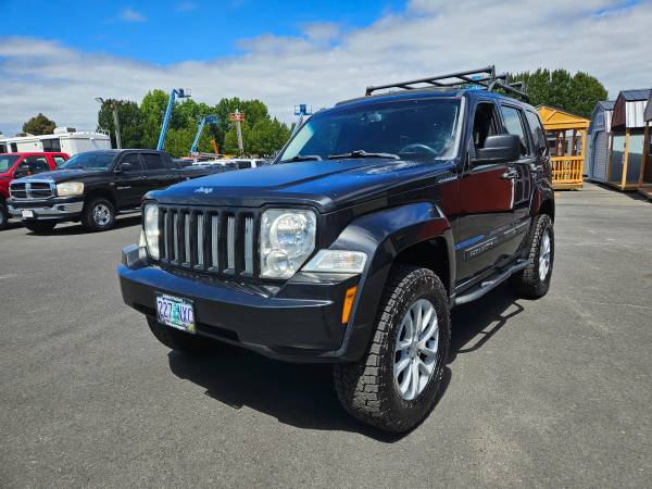 2012 JEEP LIBERTY SPORT 2WD   *147k - $3,850 (Longview)63474359235457122