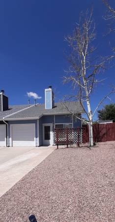 $1,795 / 3br - 1282ft2 - 5208 Solar Ridge Dr (Colorado Springs)63687172092035120
