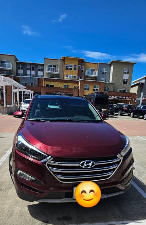 Hyundai  SUV 2018 - $16,000 (Bellevue)63469617378049124