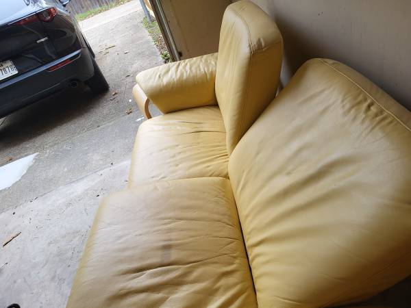 Ekornes 2 seat reclining leather sofa + chair 1