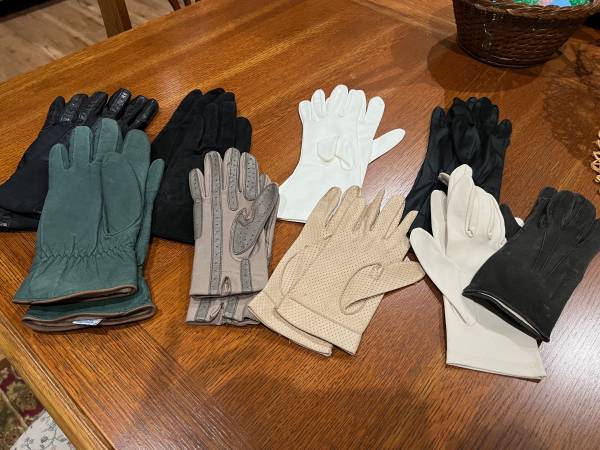 Ladies Gloves - Sizes Medium to OS 1
