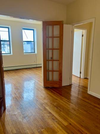 $3,800 / 4br - 1200ft2 - 4BR 1BA Mixed Use Loft w/ Massive Skylights In Heart of BedStuy (Bedford Stuyvesant)63788692253827120