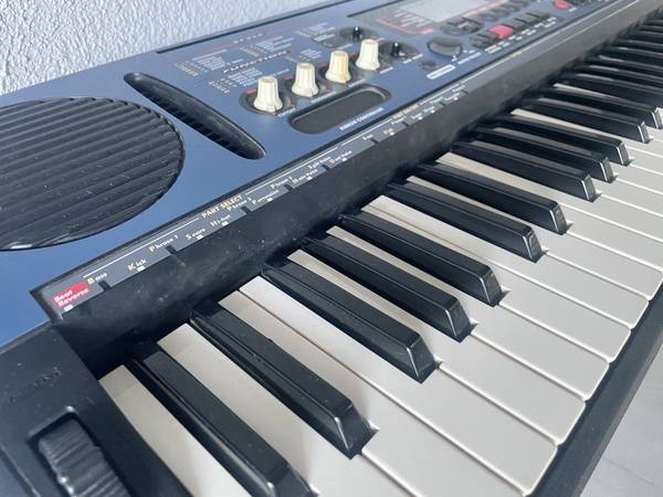 Yamaha DJX PSR-D1 Dance Keyboard Synthesizer ** - musical