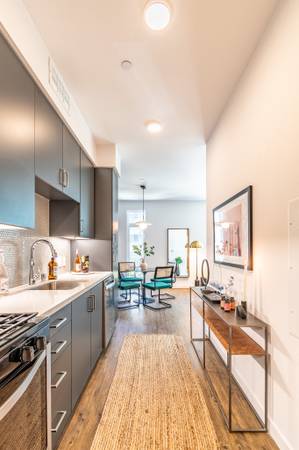 $3,745 / 2br - 1107ft2 - 6WEEKS FREE* Over 1100sq ft! Cornet Unit, City View, HUGE Bedrooms!! (oakland downtown)63834324045185124