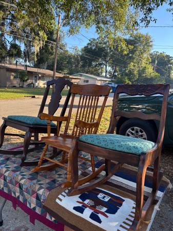 ROCKING CHAIRS 1