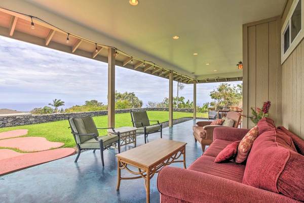 $145 / 2br - AWESOME VIEW  OF KAILUA-KONA AND THE PACIFIC (KAILUA-KONA)63686710078593122