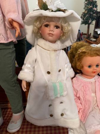 22” Adorable Porcelain Doll w/stand 1