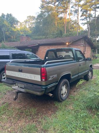 Chevy 4x4 de 1997 - $4500 (Rogersville)63470892764289123