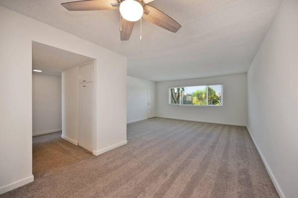 $1,550 / 2br - 950ft2 - Find Comfort in This Apartment, Ready For You! (Carlsbad Village)63775434845955121
