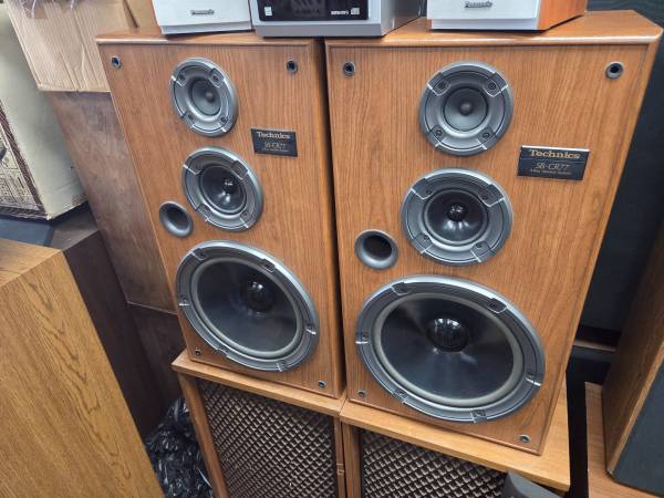 Technics SB-CR77 3-Way Speakers 1