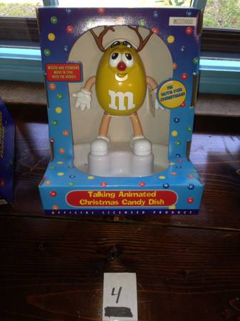 M & M's Talking Animated Christmas Yellow Candy Dish 1
