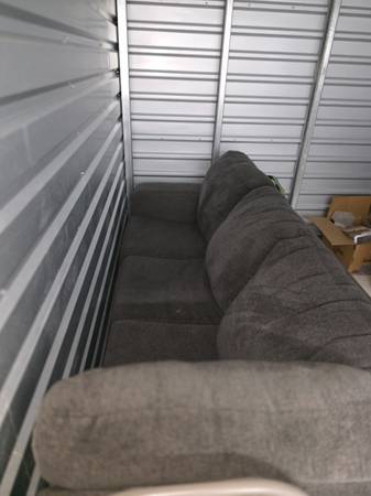 Nice 3 piece couch set - Need gone this morning $100 obo 1