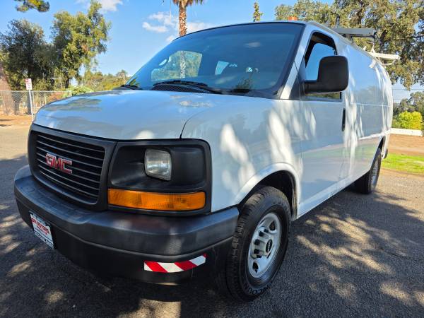 2007 Gmc Savana 2500 Cargo photo 2
