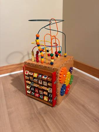 Activity cube - SOLD 1