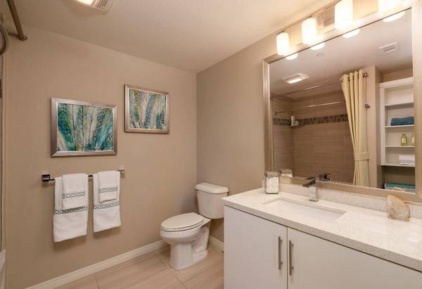 $3,928 / 2br - 907ft2 - State-Of-The-Art 24hr Fitness Center, USB Outlet Recepticles (Pacific Highlands Ranch)63663888081283124