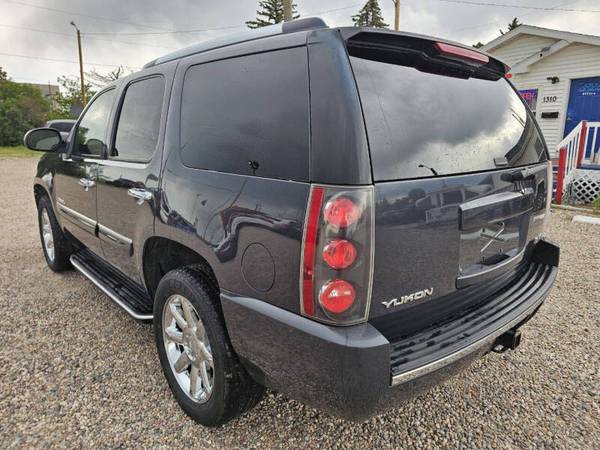 2008 GMC Yukon Denali AWD - $8,995 (Cheyenne)63442949984771121