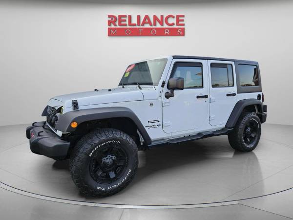 2017 Jeep Wrangler Unlimited Sport SUV 4D - $17,995 (Malden,MA)63623667088387121