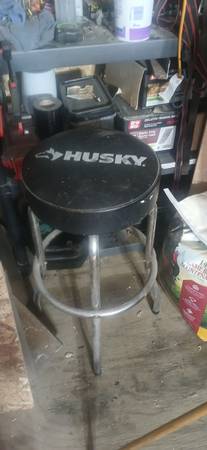 Husky stool excellent 1